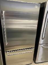 Réfrigérateur stainless 30'' congélateur en bas GE Profile