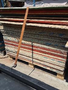 aspenite 1/2 po  4 piedx 4 pied  5$ ch. 450-501-9775