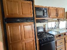 2012 Creekside Travel Trailer 22’ - Photo 6