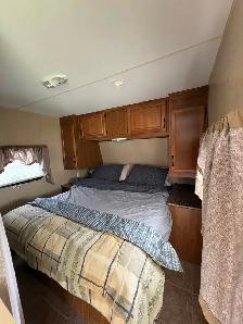 2012 Creekside Travel Trailer 22’ - Photo 8