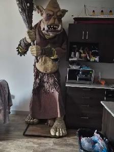 tumble the troll animatronic