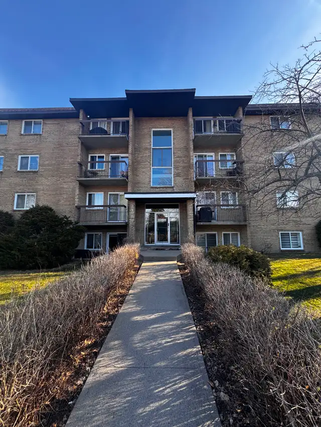 5 1/2 brossard disponible immédiatement