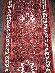 Persian Wool Runner - Photo 3