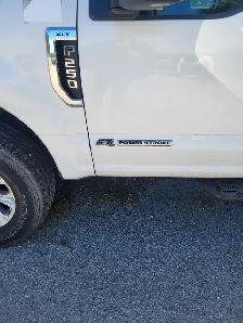 2020 Ford F250 Super Duty - Photo 3