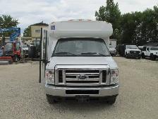 2019 Ford E-Series Cutaway 21 Passenger wheelchair shuttle bus - Photo 2