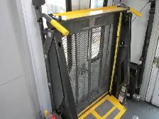 2019 Ford E-Series Cutaway 21 Passenger wheelchair shuttle bus - Photo 7