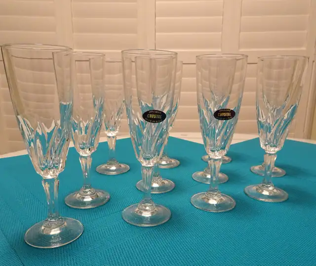 Classic CRYSTAL stemware – each with the classy ‘ping’