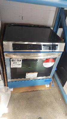 Stove - 30' Frigidaire 6.2 Cu Ft FCF1308CASA Front Control - Photo 2
