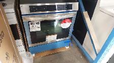 Stove - 30' Frigidaire 6.2 Cu Ft FCF1308CASA Front Control - Photo 4