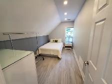 Executive Apartment In the Heart of Downtown Brampton - Photo 3