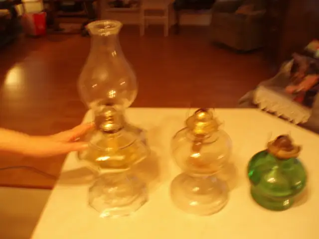 VINTAGE  OIL  LAMPS.