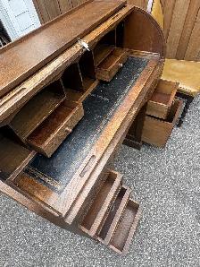 Free delivery Vintage Roll-Top Desk & Gothic Revival  Chair - Photo 3