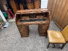 Free delivery Vintage Roll-Top Desk & Gothic Revival  Chair - Photo 4