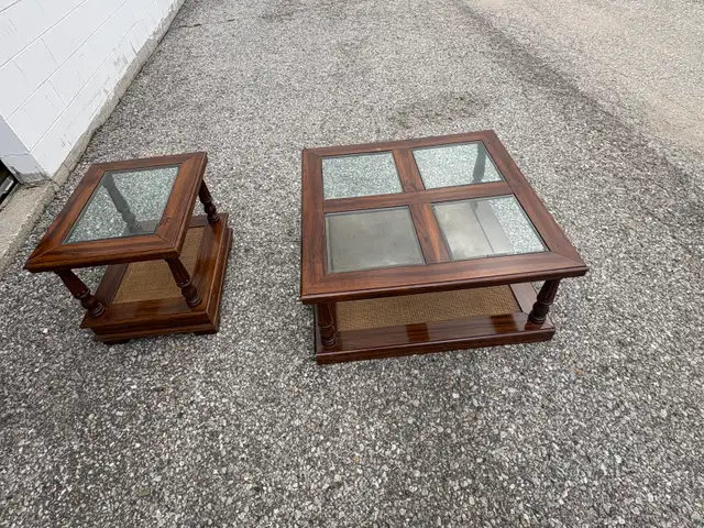 Free delivery used Set of 2 Vintage Wooden Coffee & Side Tables