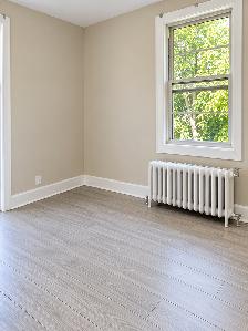 Flexible 1-Bedroom   Den / 2-Bedroom Apartment at 232 Van Horne - Photo 3