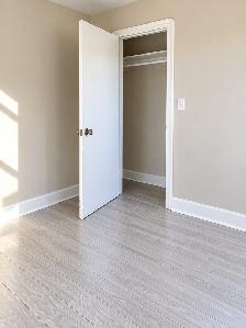 Flexible 1-Bedroom   Den / 2-Bedroom Apartment at 232 Van Horne - Photo 6