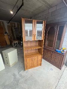 Free delivery used Wood veneer display cabinet with shelving - Photo 3