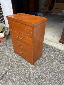 Free delivery used antique Vintage Wooden Dresser - Photo 3