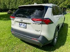 2021 Toyota RAV4 Limited AWD (Gas)71,000 km Clean Winter tire - Photo 2