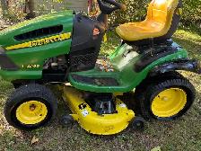 John Deere riding mower - Photo 4
