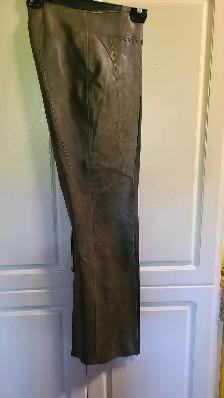Womens Danier Leather Jacket and Pants set - Photo 4