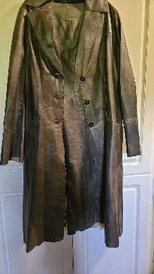 Womens Danier Leather Jacket and Pants set - Photo 6
