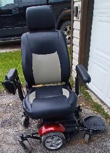 POWER WHEELCHAIR - Photo 5