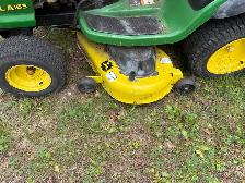 John Deere mower - Photo 2