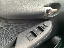 2010 COROLLA 163KM 5 SPEED SUNROOF W SAFETY INC - Photo 22