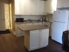1 BEDROOM   DEN FURNISHED GROUND FLOOR CANDO SHORT/L RENT AT SQ1 - Photo 7