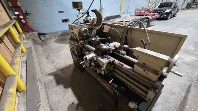Victor 1640B Engine Lathe