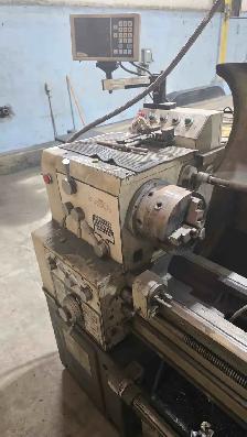 Victor 1640B Engine Lathe - Photo 2