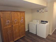 One bedroom basement suite - Photo 3