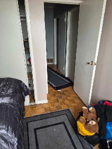room for rent.