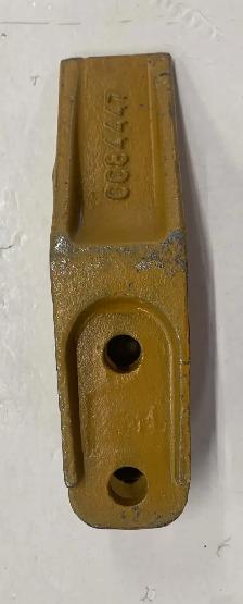 LOT of 8  bdi wear parts 6684447 trenching bucket teeth