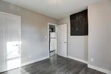 MAIN FL - 2 BDRMS 1 BTH - MOVE IN TODAY - Photo 7
