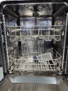 Samsung '24' Stainless Steel Dishwasher on Sale‼️ - Photo 5