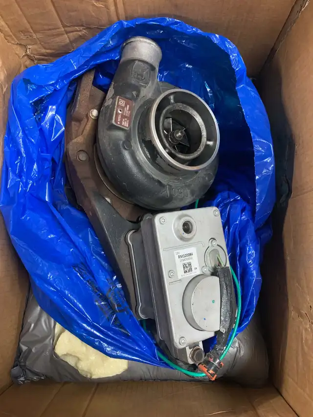 used re534561 genuine john deere s300bv126
