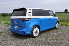 2025 Volkswagen ID. Buzz 1st Edition 4MOTION - Photo 4