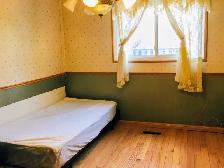 A bedroom for rent @Warden/Finch - Photo 2