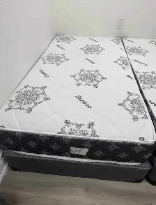 MATTRESS  - Excellent Condition (Free Delivery in GTA) Mattress - Photo 4