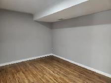 824 Glenesk Pl-basement suite - Photo 7
