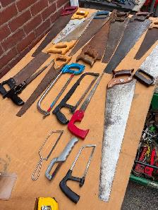 Assorted Vintage & Modern Handsaws !