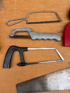 Assorted Vintage & Modern Handsaws ! - Photo 2