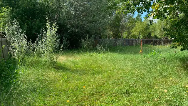 Great lot for Sale in Wpg Beach