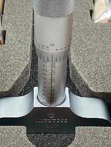 New Mitutoyo 0-6' Depth Micrometer 129-128, 2.5' Base 0.001' Res - Photo 6