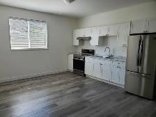 1355 Kinross Pl-basement suite - Photo 3