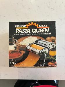 Deluxe Pasta Queen Machine - Photo 2