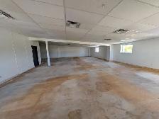 Huge 2440 sqft Customizable Office/Commercial Space for Rent - Photo 4
