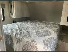 2022 Coachmen Catalina Legacy Edition 323BHDSCK – $42,900 OBO - Photo 5
